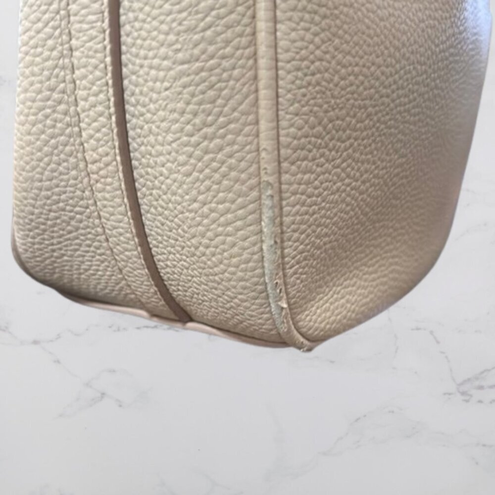 NANETTE LEPORE Crossbody Faux Pebbled Leather Bag - Picture 7 of 10
